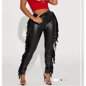 Sexy faux leather legging